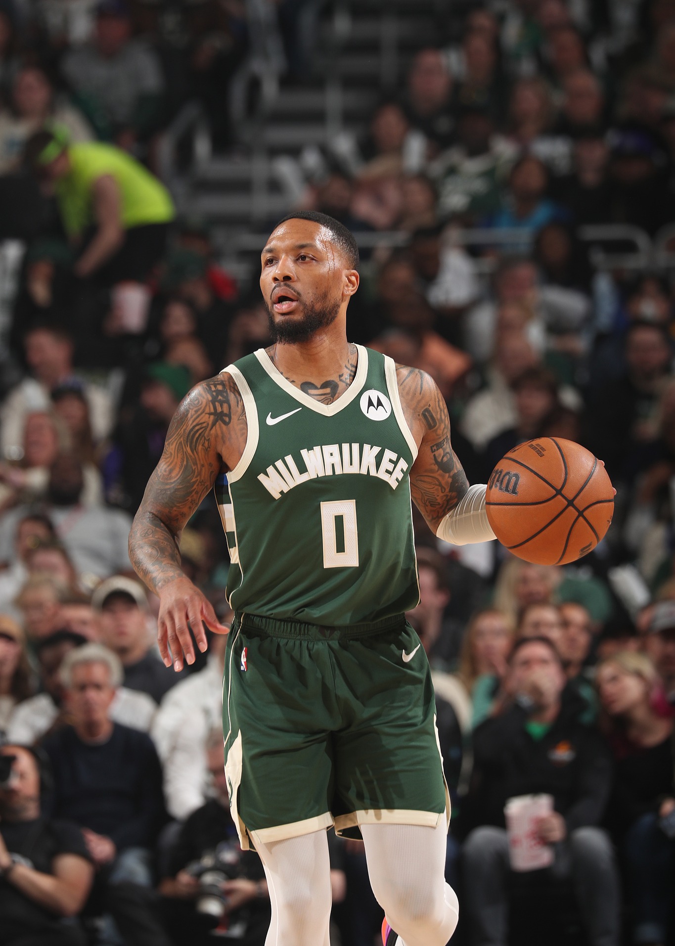 今晚密尔沃基雄鹿更衣室发声：葡超节点到来，管理层满意，轮换策略成焦点(2048森林大作战社交媒体群组)