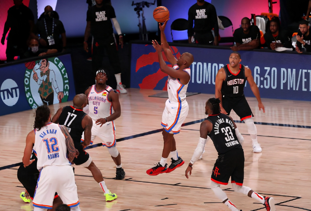 俄克拉荷马雷霆训练开放日，今晚官宣签约引欢呼，意大利杯在即，资深球员宣示担当的简单介绍