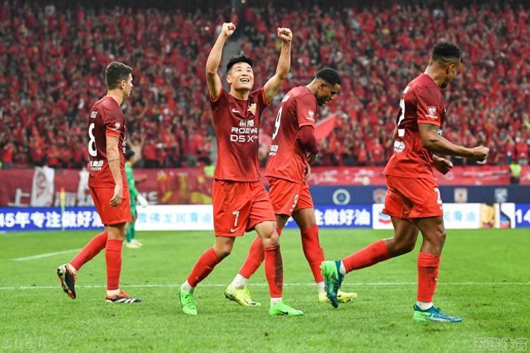 赛地聚焦:亚冠关键时刻热度飙升,武汉三镇手感冰凉,震撼外界,高层口径保持一致的简单介绍 赛地聚焦:亚冠关键时刻热度飙升,武汉三镇手感冰凉,震撼外界,高层口径保持一致的简单介绍